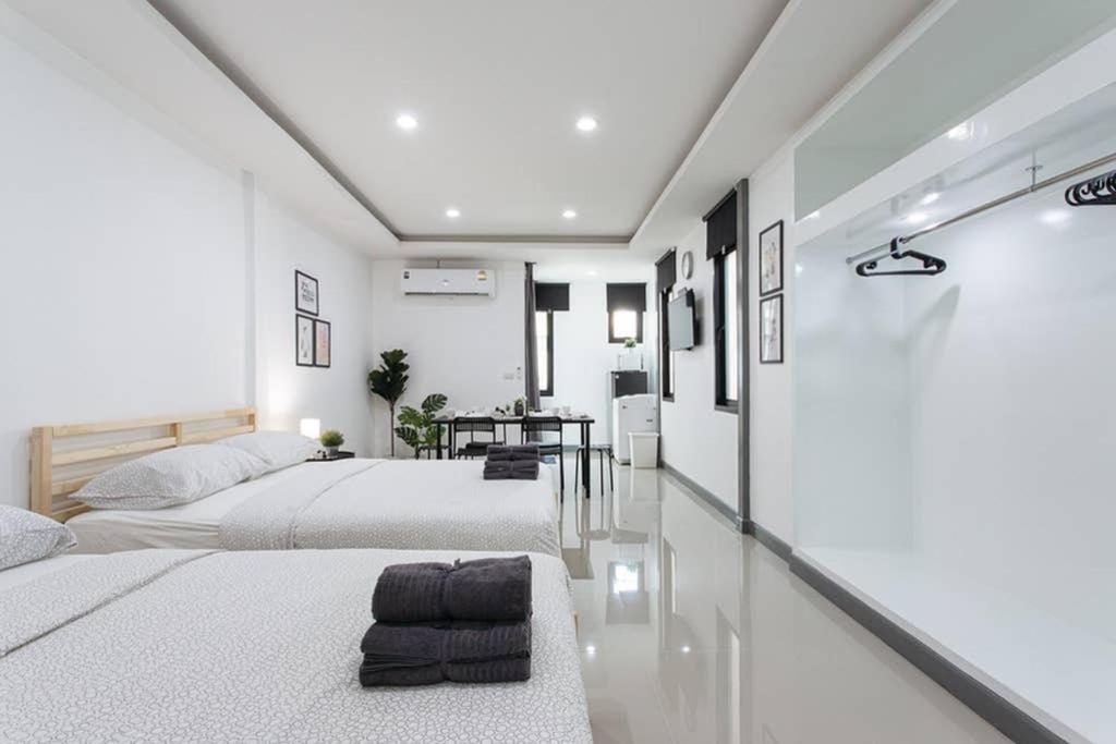 P4 Silom Large 2Beds Full Kitchen Wifi 4-6Pax Daire Bangkok Dış mekan fotoğraf