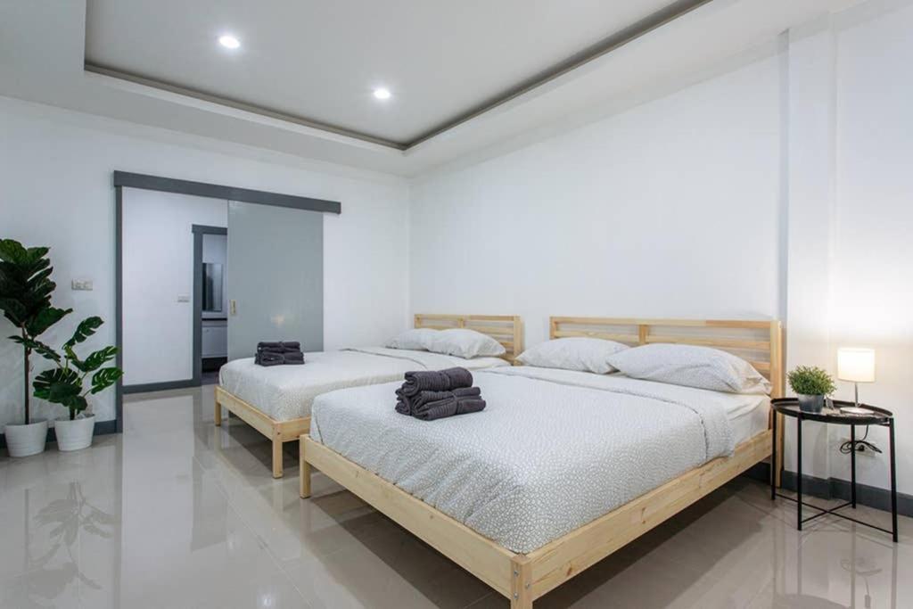 P4 Silom Large 2Beds Full Kitchen Wifi 4-6Pax Daire Bangkok Dış mekan fotoğraf
